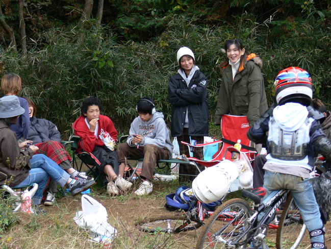 FLトレイルに久々にお邪魔しました..._b0065730_1392536.jpg