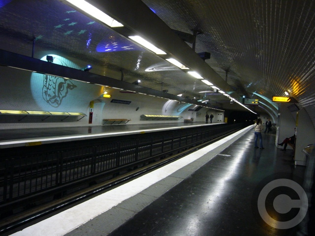 ■パリのメトロMETRO_a0008105_20222613.jpg