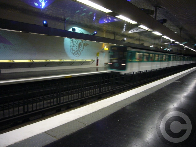■パリのメトロMETRO_a0008105_20225872.jpg