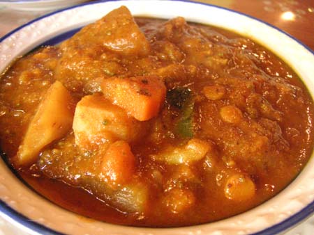 ガラムマサラの野菜大盛りカレー_f0053279_1394093.jpg