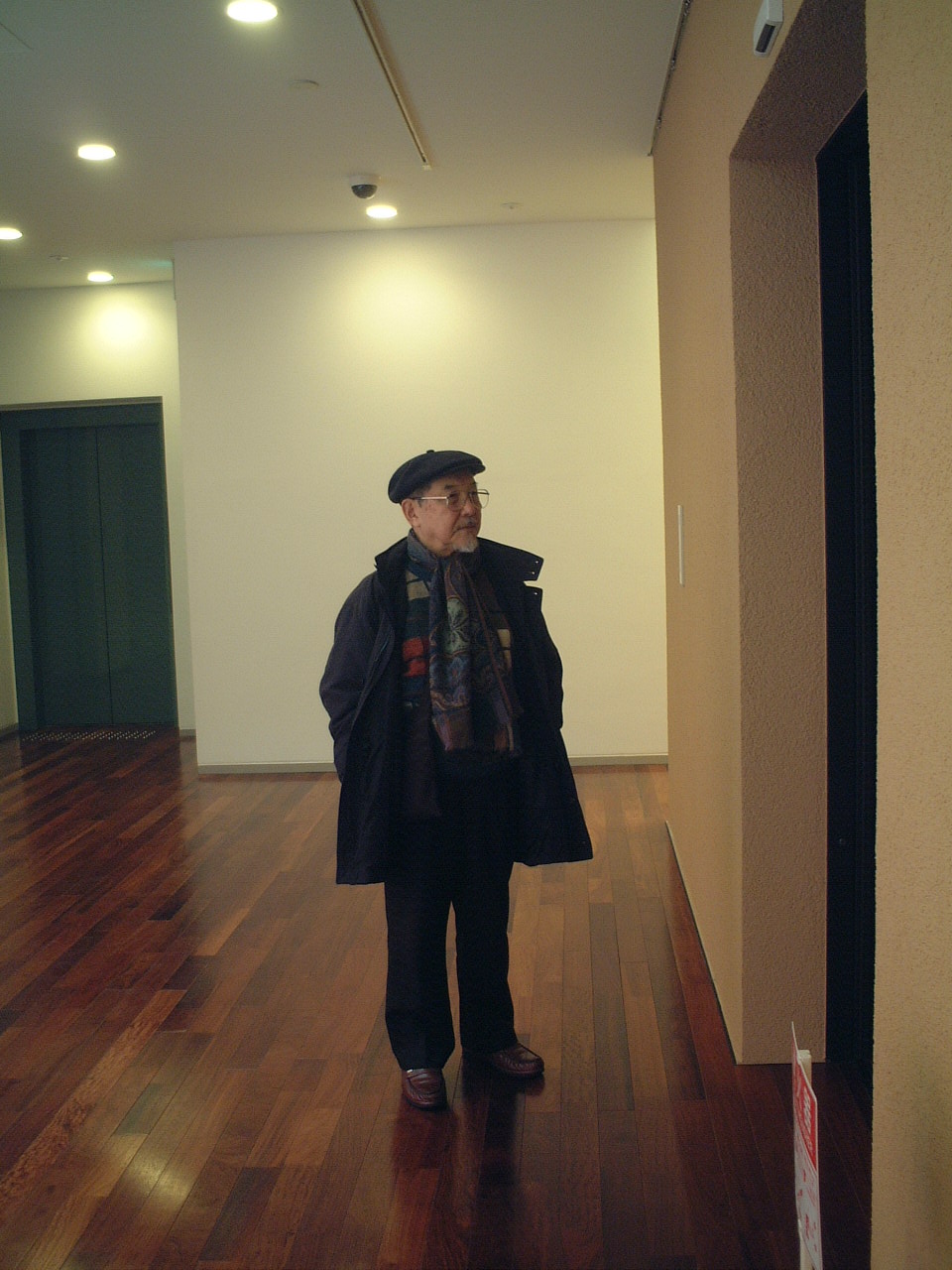 川本先生 in 美術館_b0103889_2253927.jpg