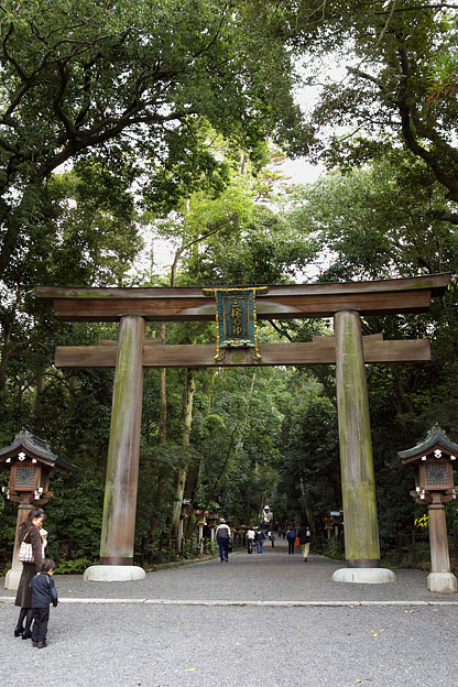 三輪神楽　大神神社にて（１）_f0044370_32128.jpg