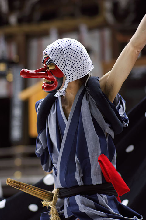 三輪神楽　大神神社にて（１）_f0044370_33829.jpg