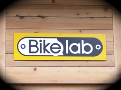 横浜のMTB&BMX PROショップ Bike labを訪問しました_b0065730_21213170.jpg