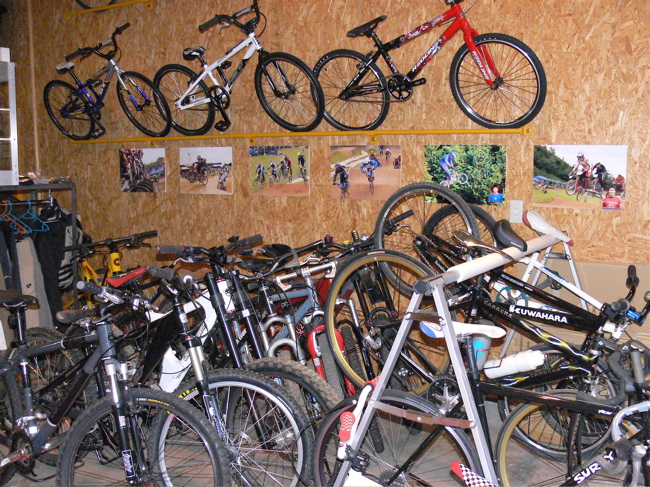 横浜のMTB&BMX PROショップ Bike labを訪問しました_b0065730_2133777.jpg