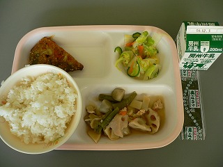 １１月２９日（水）　今日の給食_e0067043_12495224.jpg