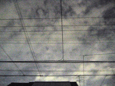 Cloud on the wirenet_f0041351_19294972.gif