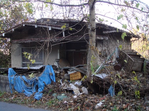 十字架印の廃屋 未知なる場所を求めて