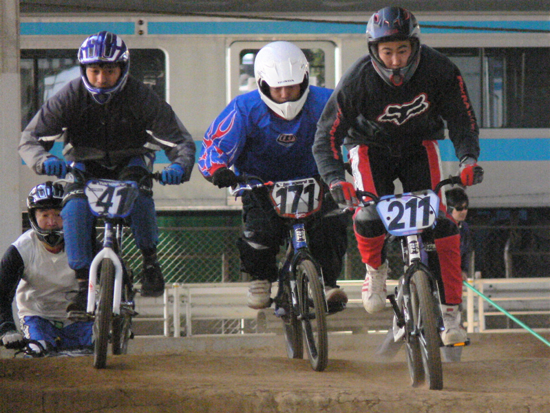 JOSF１２月川口ゴリラ公園２００６最終戦VOL4ミルキー９〜１４＆３０オーバークラス予選画像垂れ流し_b0065730_22585385.jpg