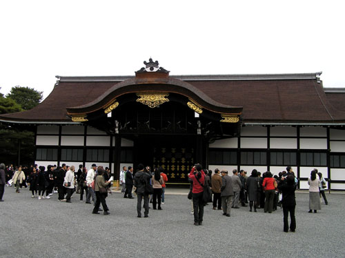 京都御所（宮廷の庭2）_e0048413_2319352.jpg