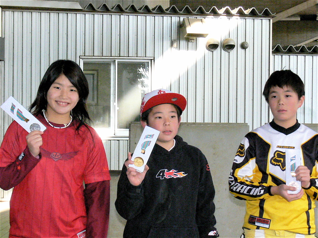 JOSF１２月川口ゴリラ公園２００６最終戦VOL5ミルキー９〜１４＆３０オーバークラス決勝画像垂れ流し_b0065730_22523617.jpg