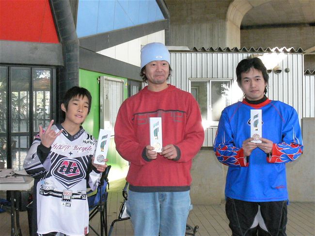 JOSF１２月川口ゴリラ公園２００６最終戦VOL5ミルキー９〜１４＆３０オーバークラス決勝画像垂れ流し_b0065730_22544257.jpg