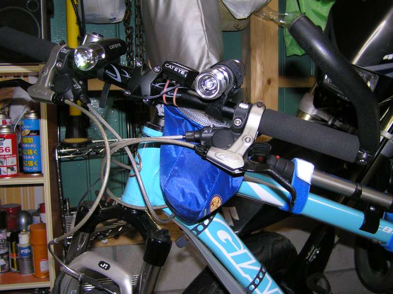 自転車用ヘルメットを塗装_c0029305_19243086.jpg