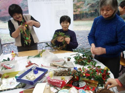 「クリスマスリース・しめ縄作り」イベントを開催しました☆_b0049307_10492923.jpg