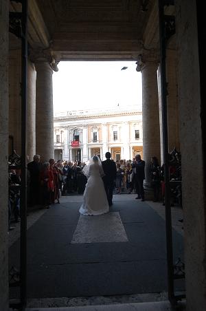 イタリアで結婚式１０　ライスシャワー！！_f0023069_022981.jpg