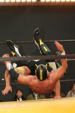 １２・９　大阪プロレス選手権試合　後半_a0042864_16152926.jpg