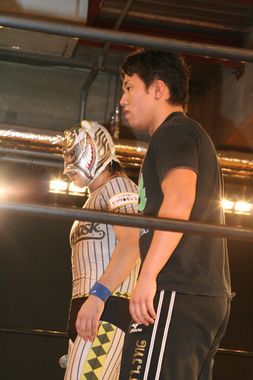 １２・９　大阪プロレス選手権試合　後半_a0042864_16212089.jpg