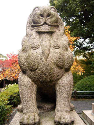 伊東忠太の獅子　祇園閣_d0086866_2473718.jpg