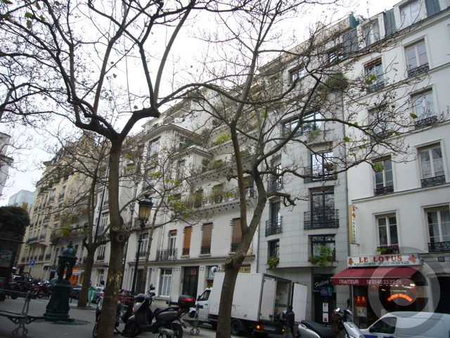 ■街角の建物(PARIS)_a0008105_721415.jpg
