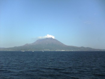 久しぶりの“鹿児島”…初めての九州新幹線「つばめ」…色々な角度からの“桜島”_d0082356_9344210.jpg