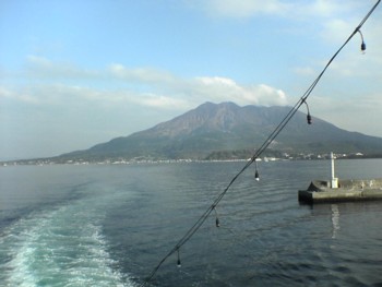 久しぶりの“鹿児島”…初めての九州新幹線「つばめ」…色々な角度からの“桜島”_d0082356_9473489.jpg