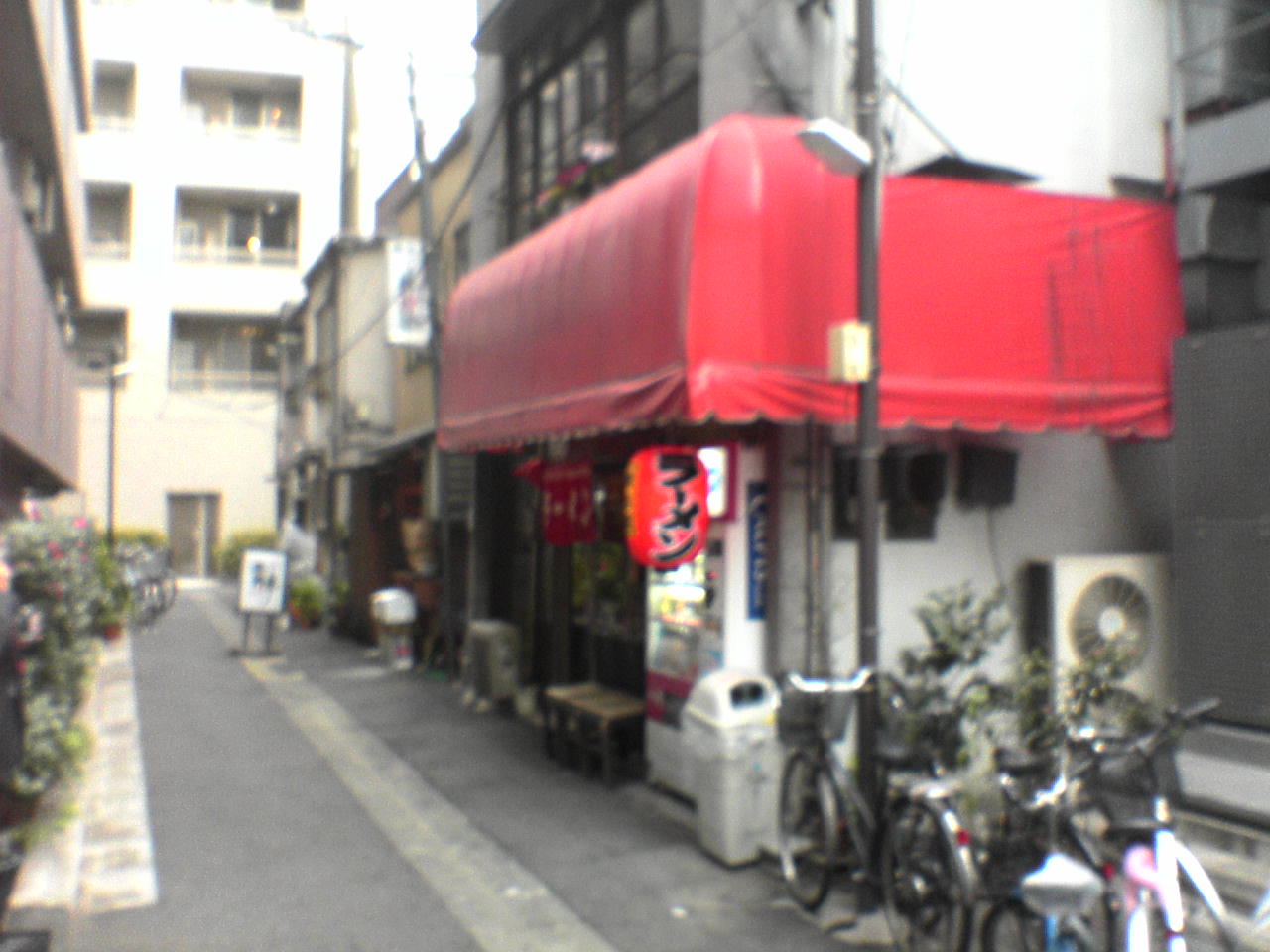 b0037544_12255139.jpg