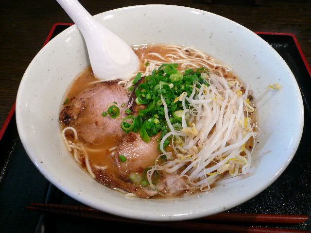 麺屋元就の元就らーめん_e0005253_23243342.jpg