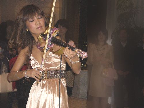 エジプト大使館 2006 Year-End Charity Party。.☆*:.。.☆*†_a0053662_9182661.jpg