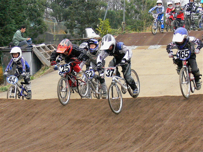 JOSF緑山2006ファイナルレース　VOL 7　BMXミルキー６〜９クラスの予選画像垂れ流し_b0065730_0171074.jpg