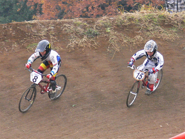 JOSF緑山2006ファイナルレース　VOL 7　BMXミルキー６〜９クラスの予選画像垂れ流し_b0065730_031794.jpg