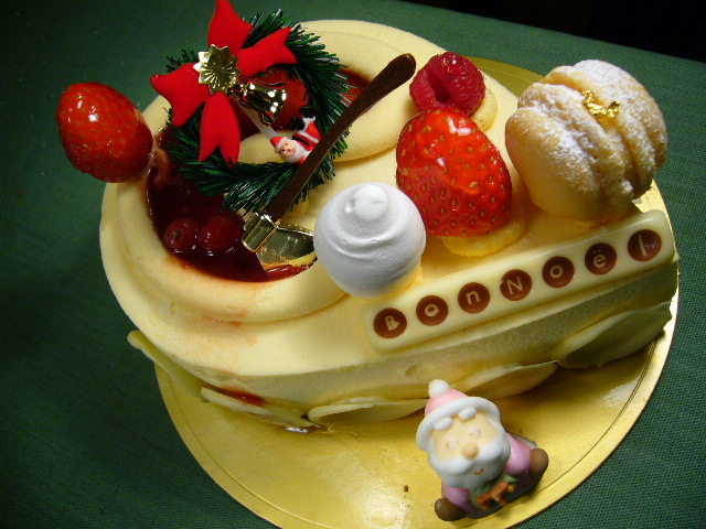 クリスマスケーキ　２　「ル・ジャルダンブルー」_b0032593_037830.jpg