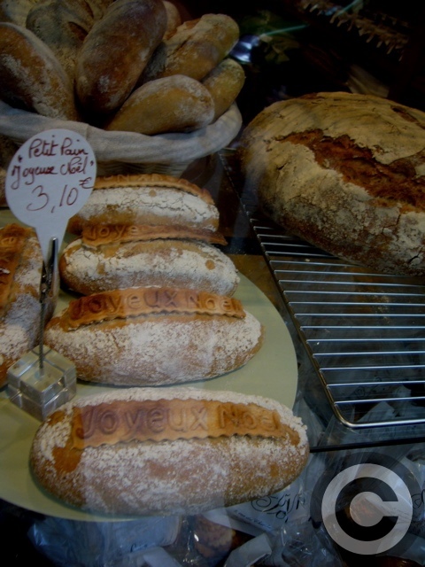 【ポワラーヌ】納得のパンRue du Cherche-midi(PARIS)_a0014299_8192616.jpg
