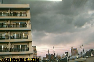 年の瀬です。久しぶりの寒気かな_c0061727_1705357.jpg