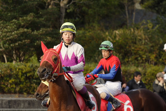 2006年12月24日（日） 高知競馬 9R 土佐三原どぶろく特別_a0077663_16433853.jpg