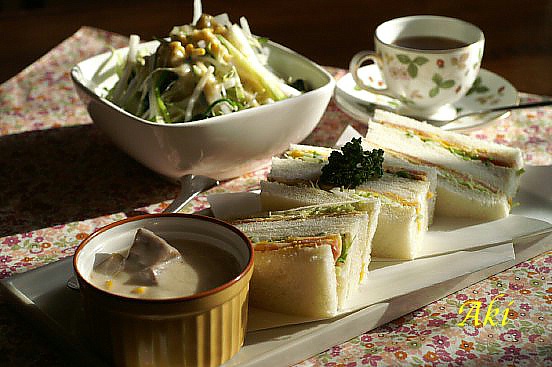 晩ご飯と朝ご飯を纏めてどん！！_b0033423_15598.jpg