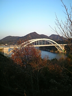 しまなみ海道も地域格差の波を浴びていた　島紀行（２）_e0016828_129538.jpg