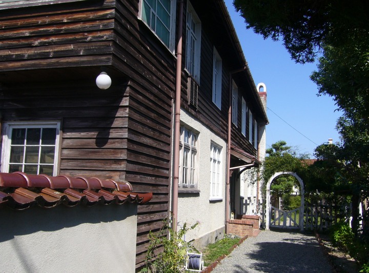 近江八幡のヴォーリズ記念館（一柳記念館）_c0094541_1420673.jpg