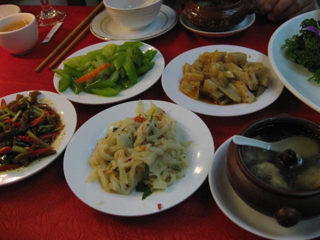 【 昆明の旅 ⑤ 】 名物料理_a0048423_8143015.jpg