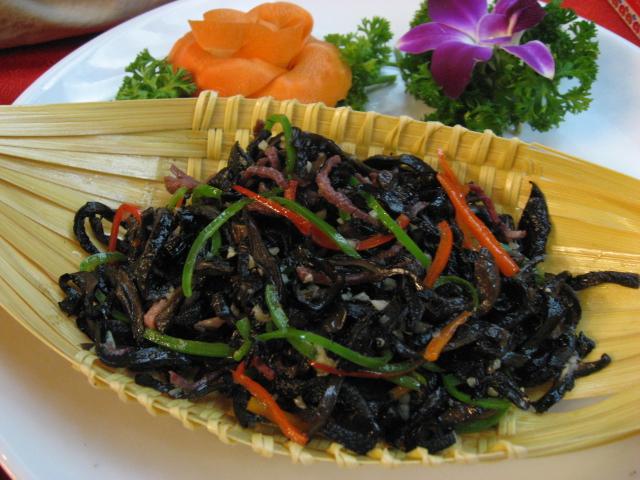 【　昆明の旅 ⑤　】　名物料理_a0048423_8162375.jpg