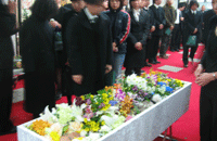 f0041351_19375084.gif