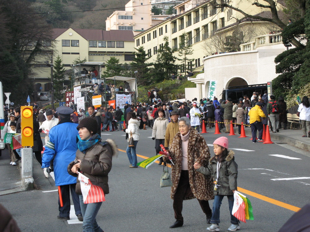 箱根駅伝その二　復路　山下り_a0085679_2025629.jpg