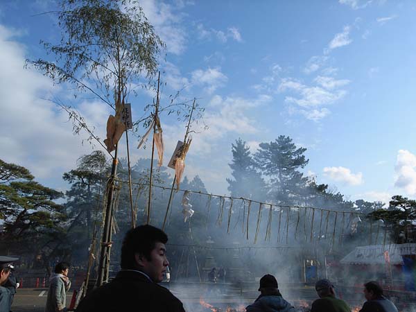 神社詣でな日々　【其の弐】_e0082981_22343876.jpg