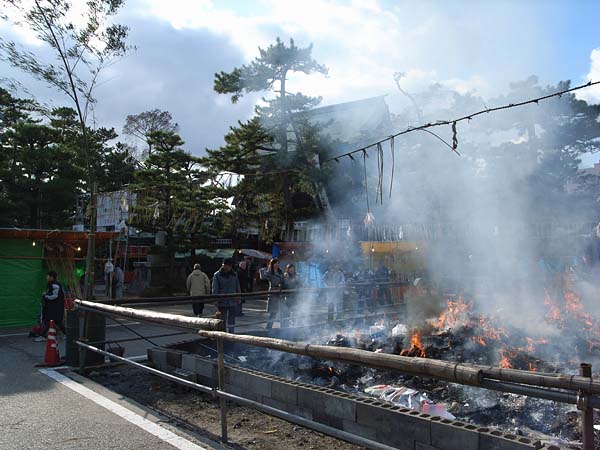 神社詣でな日々　【其の弐】_e0082981_22345410.jpg