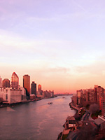 ニューヨーク空中散歩 - Roosevelt Island Tramway_b0007805_5594999.jpg