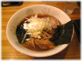 初ラーメン_a0036334_16382283.jpg