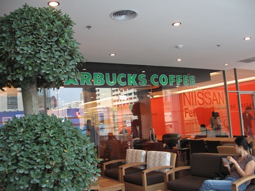 Starbucks in Bangkok_a0020835_20465770.jpg