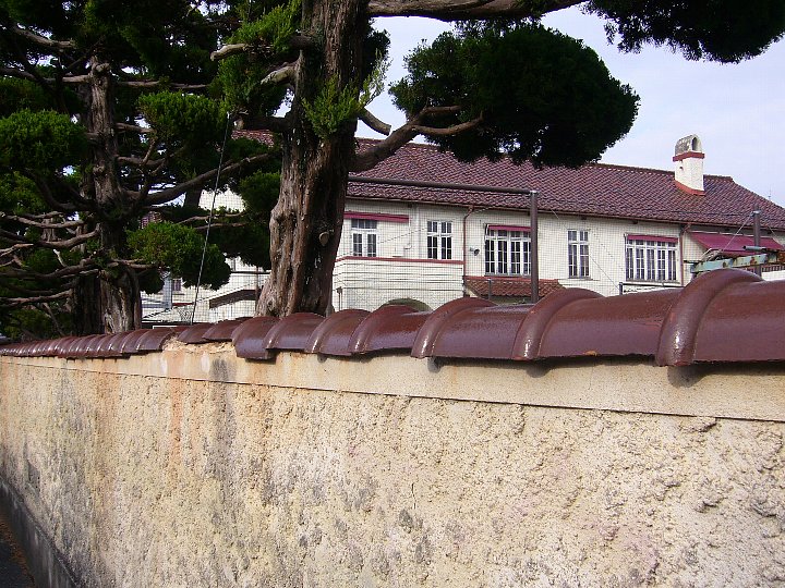 近江八幡の近江兄弟社学園 ハイド記念館_c0094541_23385985.jpg