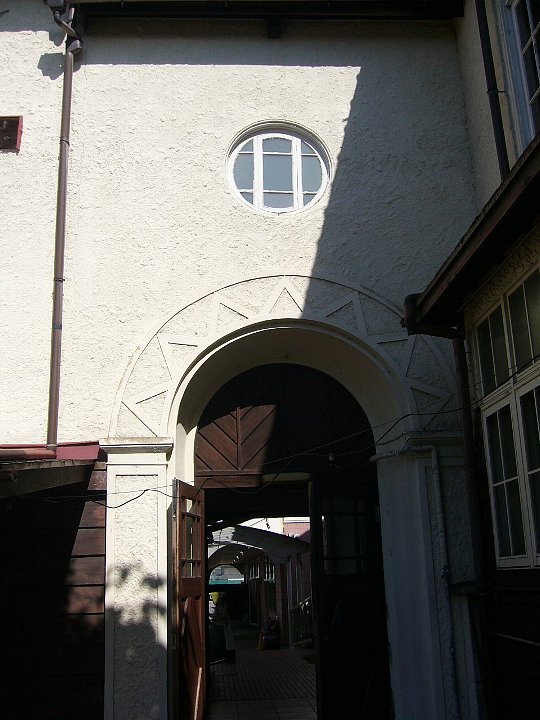近江八幡の近江兄弟社学園 ハイド記念館_c0094541_2393143.jpg