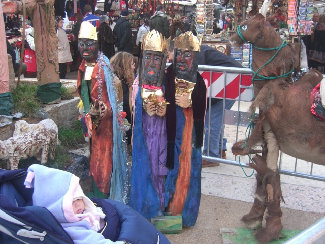 BEFANA_e0108244_1610996.jpg