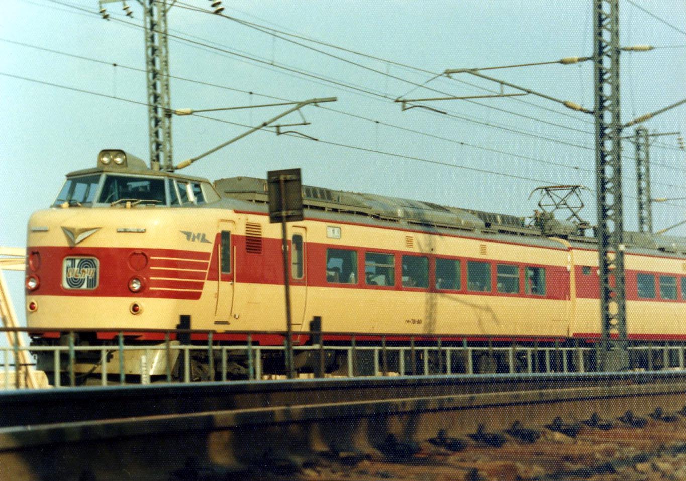 新鋭781系電車登場　\'79_f0027355_0555493.jpg